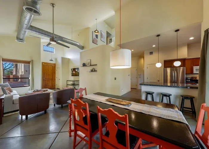 Stylish, 4 Bedroom 3 Ba, Fenced Backyard, Garage *